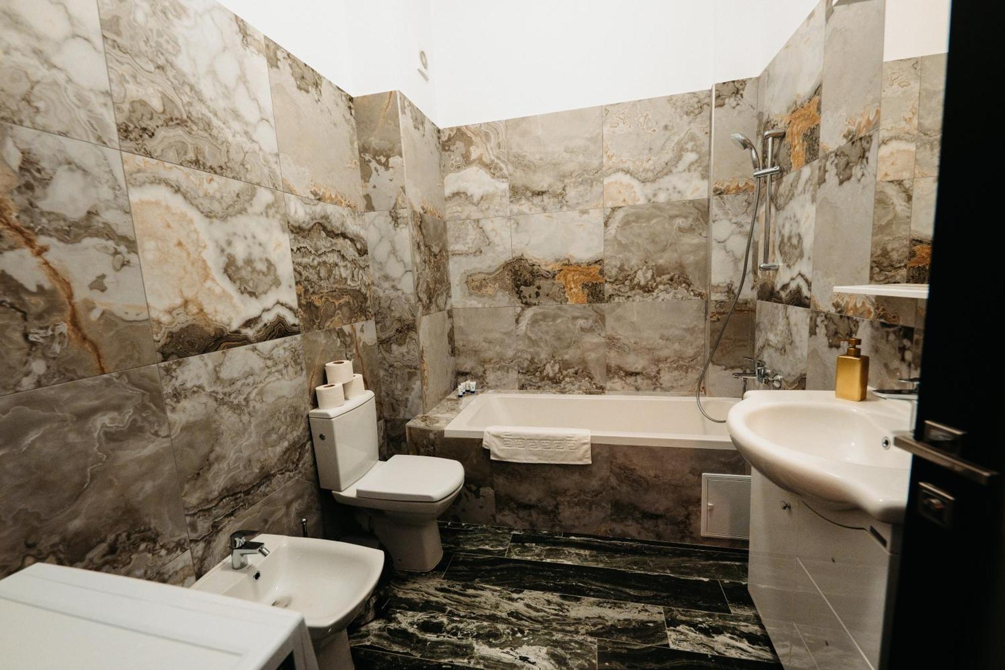 Luxury Cozy Apartments Suceava Extérieur photo